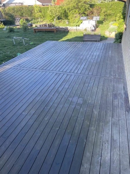 Før: Træterrasse i Vejby