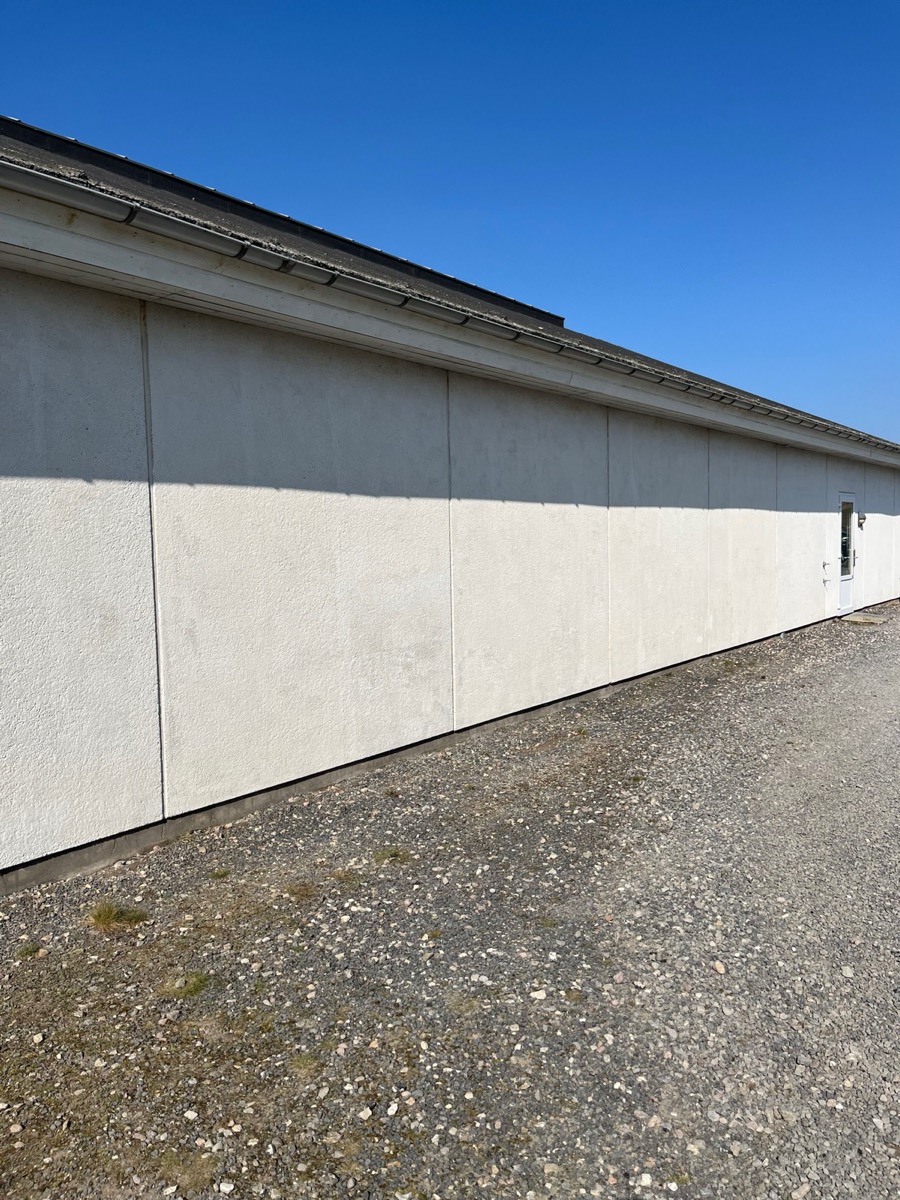 Efter: Pudset facade på en længe